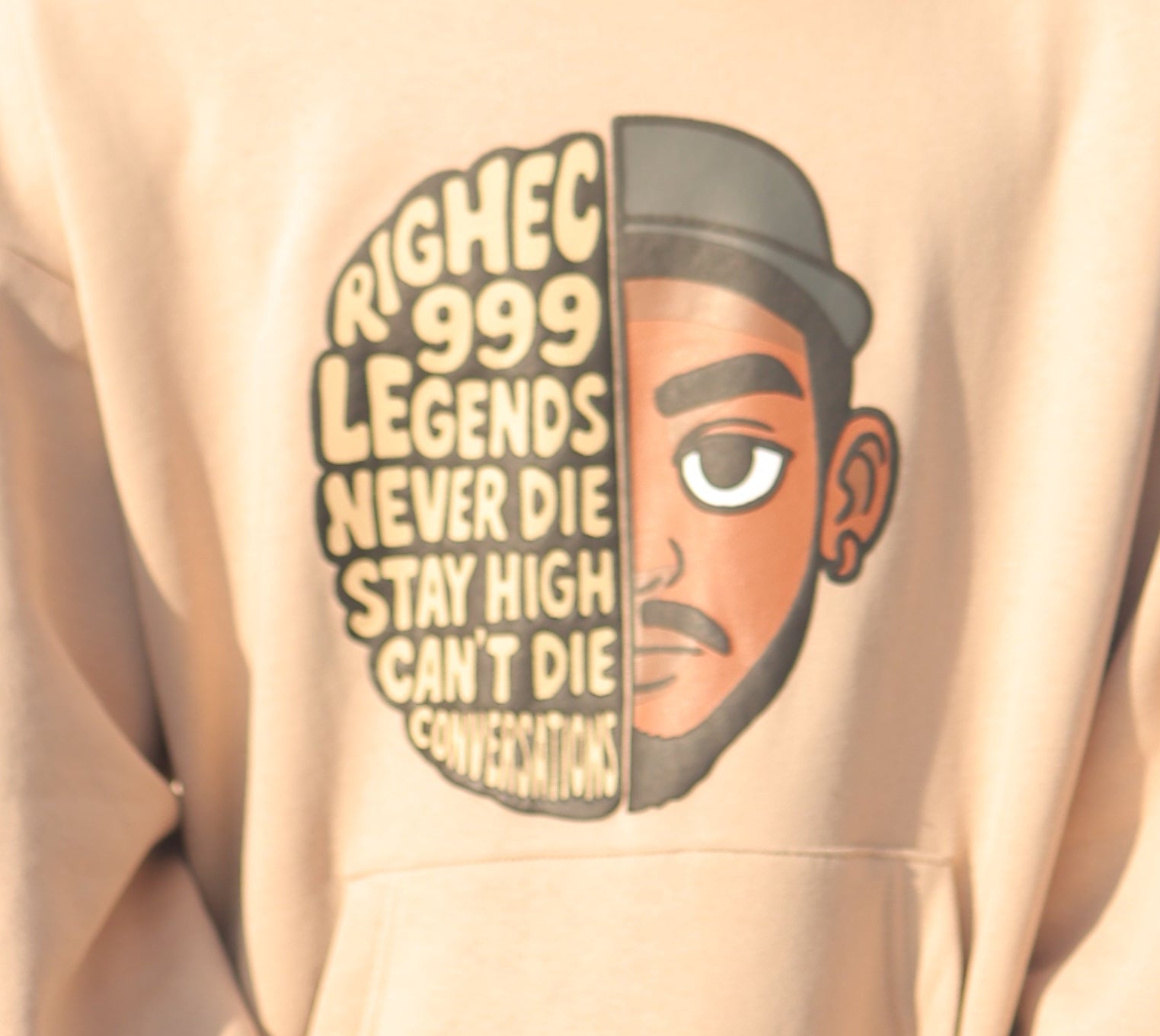ELUX Legends Never Die Hoodie print detail